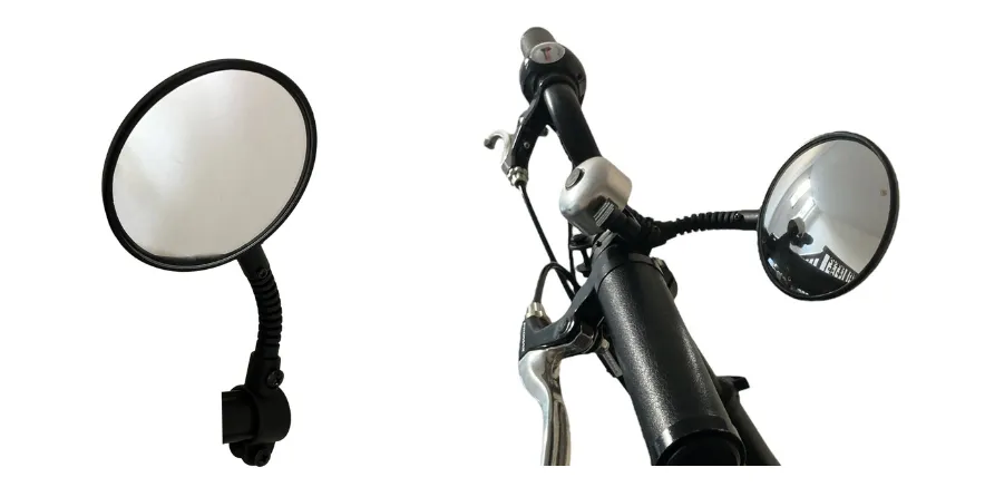 後方確認や子どもの様子チェックに「バックミラー」